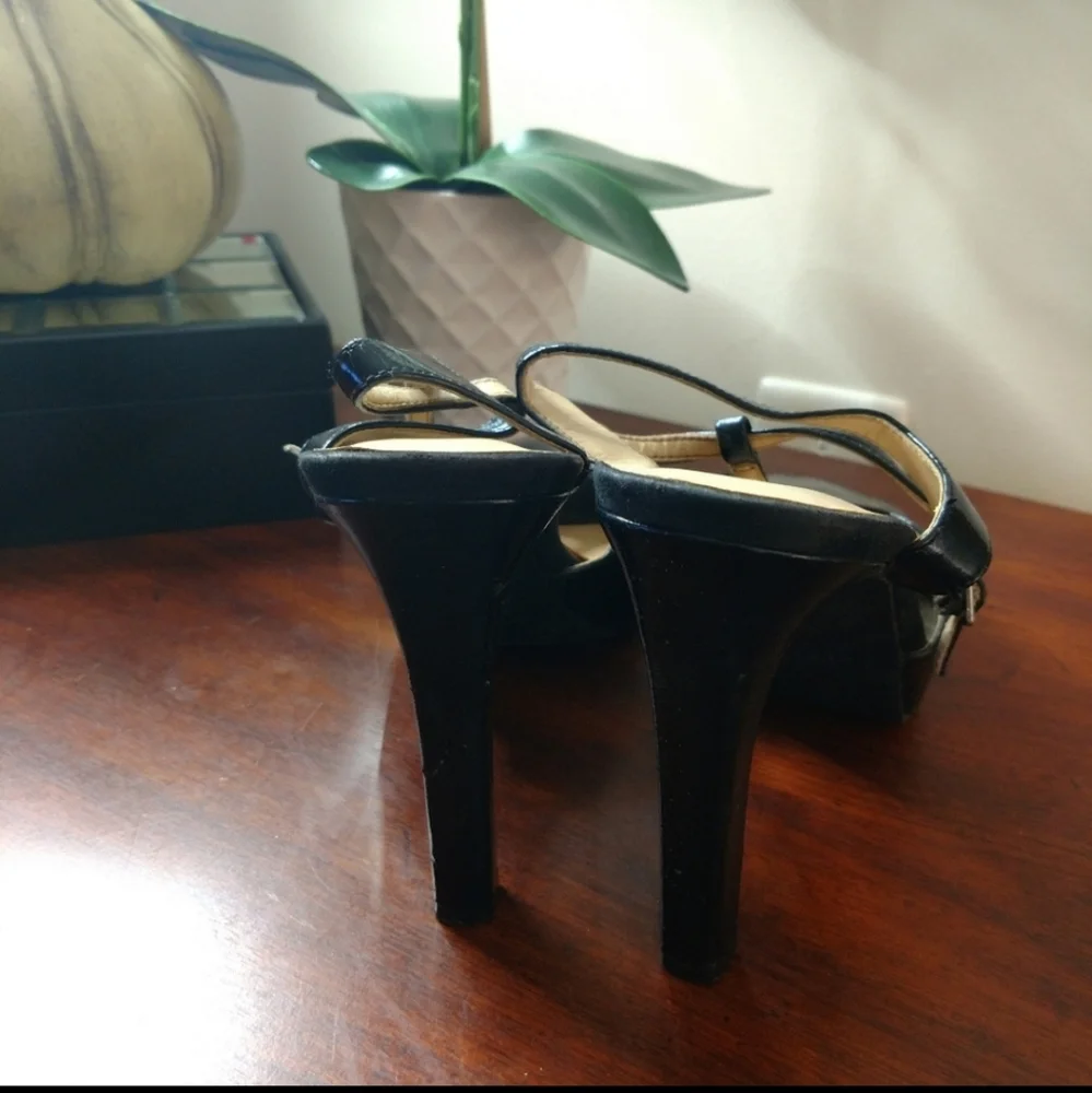 Metaphor Patent Leather Open Toe Heel Sz 9